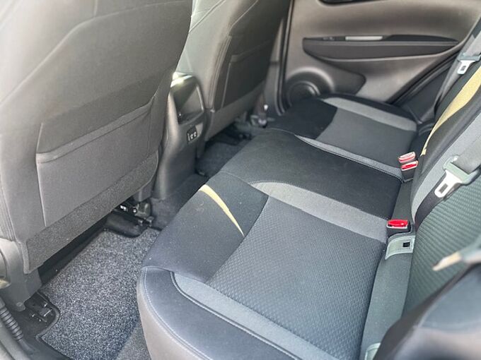 Nissan Qashqai 1.3 DIG-T ZAMA - Navi, Pano, LED, PDC, SZ