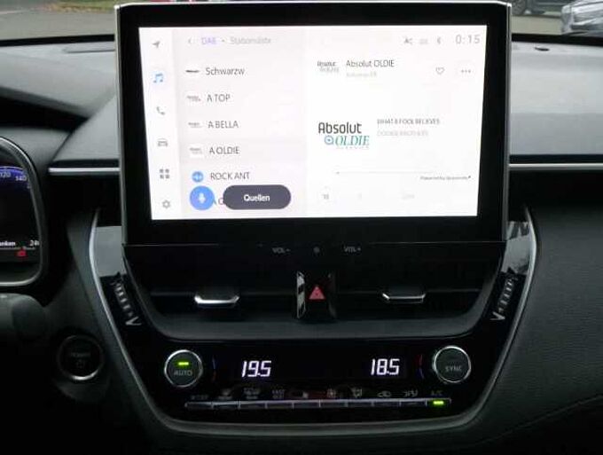 Toyota Corolla Cross 2.0 Hybrid Style 4x4 - Allwetter, LED, LHZ., Navi., ...