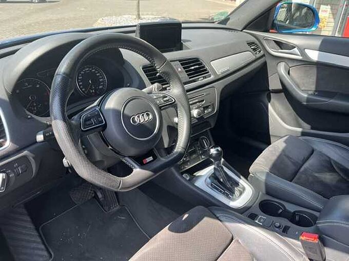 Audi Q3 2.0 TDI quattro S Line - Navi, LED, AHK, SZ, elektr. Klappe
