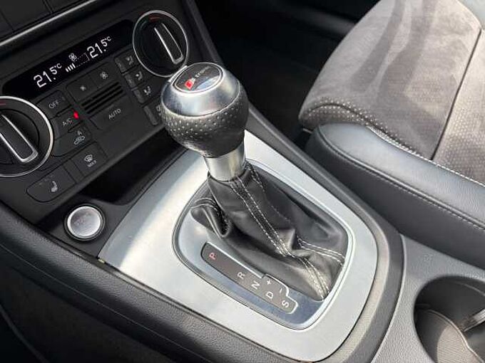 Audi Q3 2.0 TDI quattro S Line - Navi, LED, AHK, SZ, elektr. Klappe