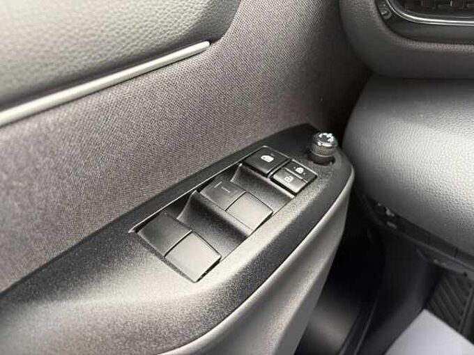Toyota Yaris 1.5 Comfort - Navi, SHZ, LED, Kam. ... sehr gepflegt !