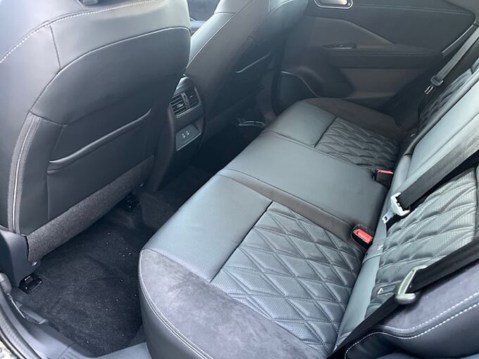 Nissan Qashqai 1.3MHEV Tekna Plus+ XTronic - Facelift Pano, Bose, 20'