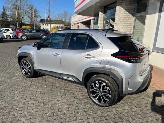 Toyota Yaris Cross Style 'Teamplayer' 1.5 Hybrid - Navi, LED, SZ, LH, Alu