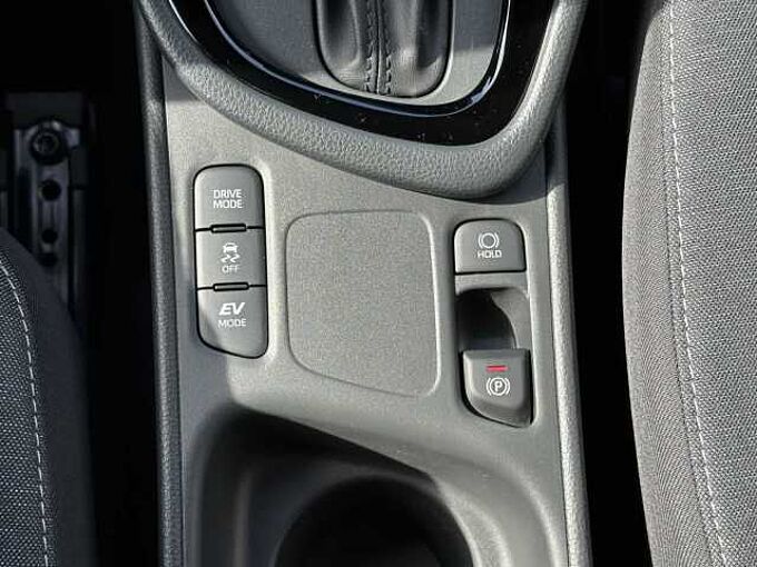Toyota Yaris Style 1.5 Hybrid - NAVI, PDC, SHZ, LED ...