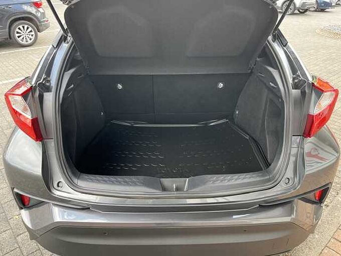 Toyota C-HR 1.8 Hybrid Team D - IPS, LED, LH+SH, PDC, ...
