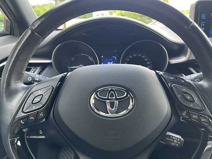 Toyota C-HR 1.8 Hybrid Team D - IPS, LED, LH+SH, PDC, ...