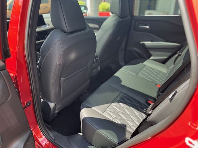 Nissan Qashqai 1.3MHEV Tekna Plus + XTronic - Facelift 26 Pano, Bose, 20'