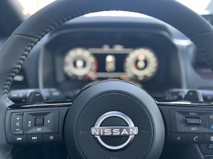 Nissan Qashqai 1.3MHEV Tekna Plus+ XTronic - Facelift Pano, Bose, 20'