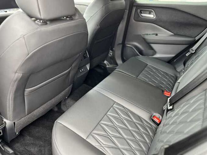 Nissan Qashqai 1.3MHEV Tekna Plus+ XTronic - Facelift Pano, Bose, 20'