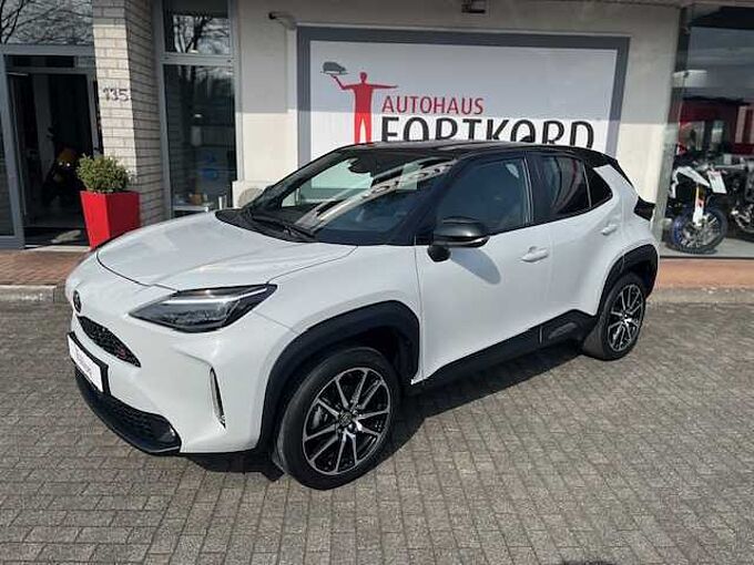 Toyota Yaris Cross 1.5 Hybrid GR Sport - HEAD., elektr. Heckkl., LED ...