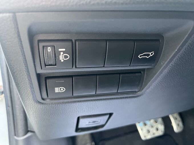 Toyota Yaris Cross 1.5 Hybrid GR Sport - HEAD., elektr. Heckkl., LED ...