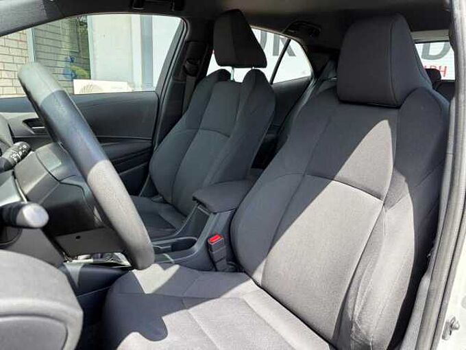 Toyota Corolla 1.2 Turbo - BT, Klima, Alu  ... sehr gepflegt !