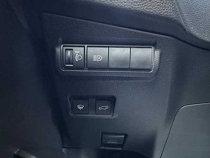 Toyota Corolla Cross 1.8 Hybrid Style - Allwetter, NAVI, LHZ, LED, PDC, SZ