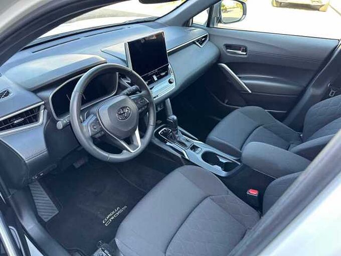 Toyota Corolla Cross 1.8 Hybrid Style - Allwetter, NAVI, LHZ, LED, PDC, SZ