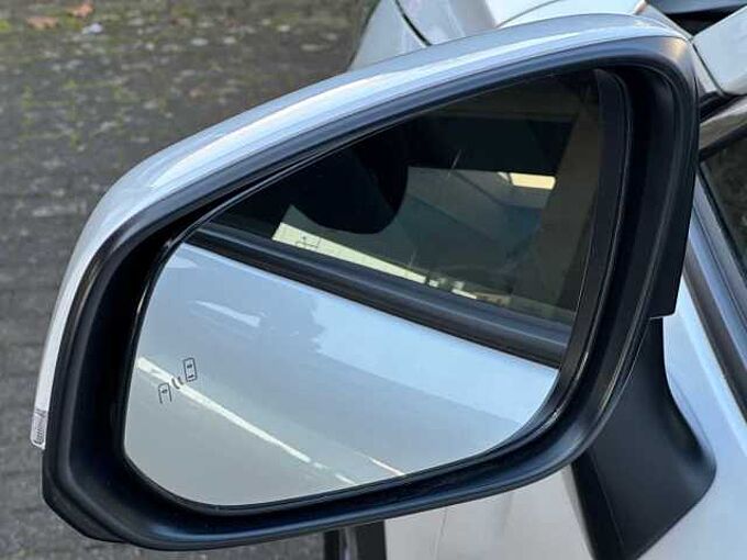Toyota Corolla Cross 1.8 Hybrid Style - Allwetter, NAVI, LHZ, LED, PDC, SZ