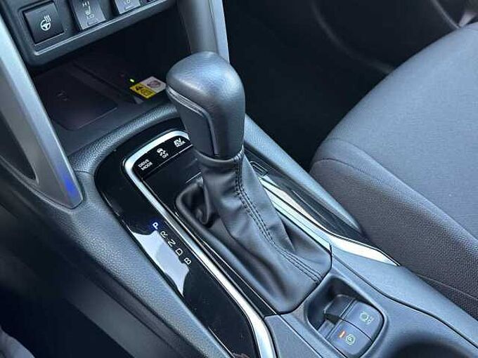 Toyota Corolla Cross 1.8 Hybrid Style - Allwetter, NAVI, LHZ, LED, PDC, SZ