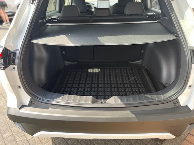 Toyota Corolla Cross 1.8 Hybrid Style - Allwetter, NAVI, LHZ, LED, PDC, SZ