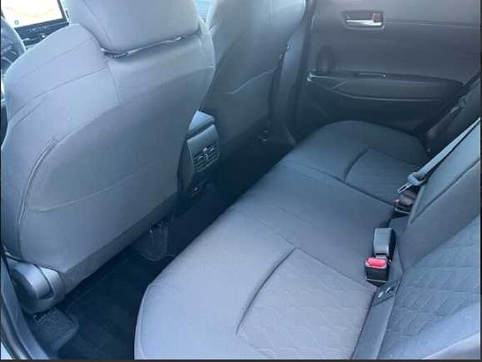 Toyota Corolla Cross 2.0 Hybrid Style 4x4 - Allwetter, LED, LHZ., Navi., ...