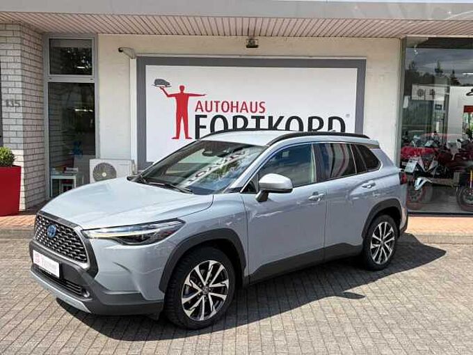 Toyota Corolla Cross 2.0 Hybrid Style 4x4 - Allwetter, LED, LHZ., Navi., ...