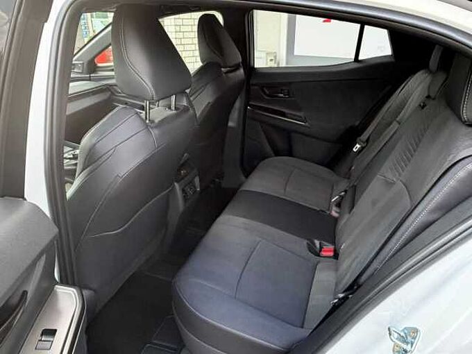 Toyota C-HR + Plus Lounge 4x4 - 77kwh - JBL, Pano., 360&deg; Kam., ...