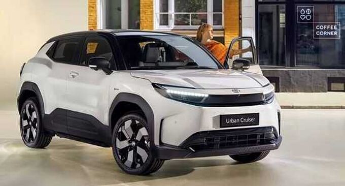 Toyota Urban Cruiser - Elektro - Active (Teamplayer) - 61 KW/h - ohne Prämie