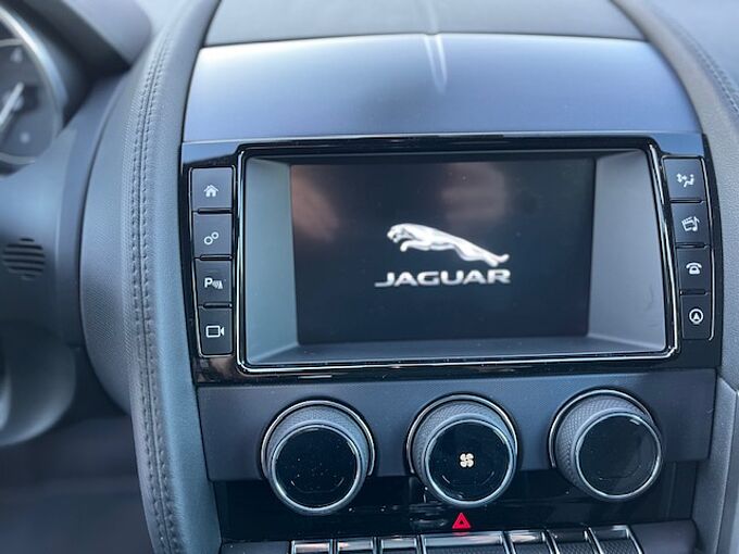 Jaguar F-Type S - 3.0 V6 - AWD - Klappe, Autom.,19', Navi, Xenon