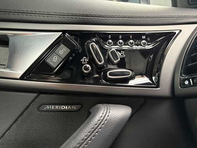 Jaguar F-Type Coupe Automatik - Pano, Navi, PDC, Bi-Xenon