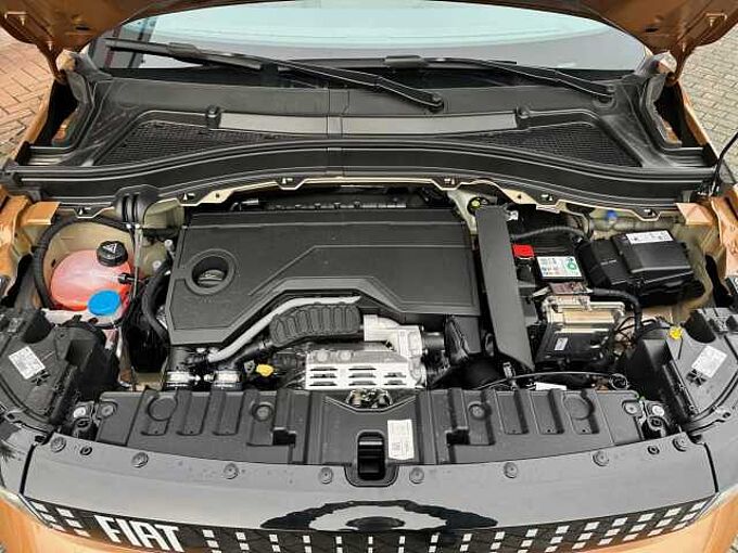 Fiat Grande Panda Hybrid 1.2 DCT La Prima - Winterp., LED, SZ, PDC