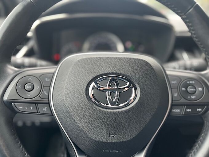Toyota Corolla Touring Sports 2.0 Hybrid 'Teamplayer' - SHZ, LED, Navi., ...