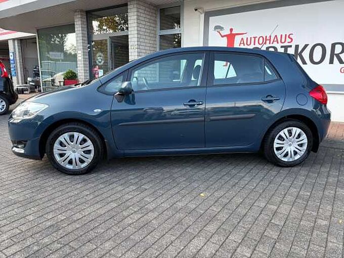 Toyota Auris 1.4 Benzin - 1. Hand (!), Inspektion & T&Uuml;V neu