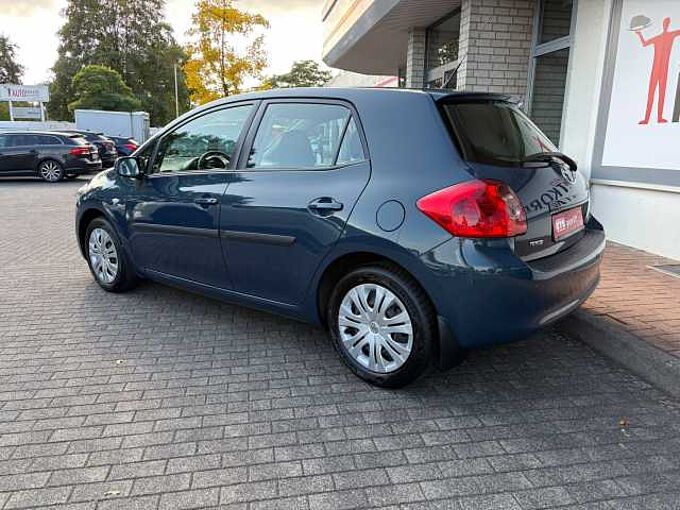 Toyota Auris 1.4 Benzin - 1. Hand (!), Inspektion & T&Uuml;V neu