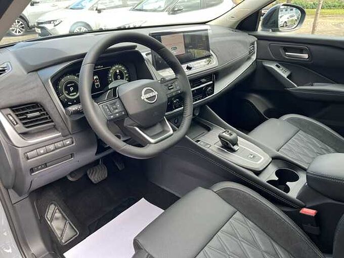 Nissan Qashqai 1.3MHEV Tekna Plus+ XTronic - Facelift Pano, Bose, 20'