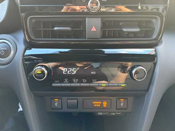 Toyota Yaris Cross ' Teamplayer ' 1.5 Hybrid - Navi, LED, SZ, LH, Alu