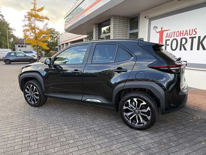 Toyota Yaris Cross ' Teamplayer ' 1.5 Hybrid - Navi, LED, SZ, LH, Alu
