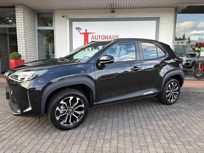 Toyota Yaris Cross ' Teamplayer ' 1.5 Hybrid - Navi, LED, SZ, LH, Alu