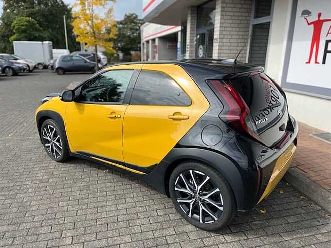 Toyota Aygo X Hybrid - GR SPORT - Automatik - Navi, LED
