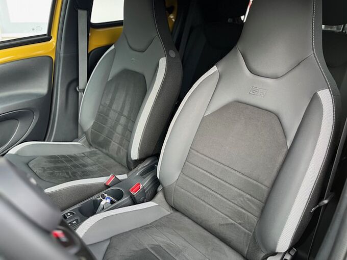 Toyota Aygo X Hybrid - GR SPORT - Automatik - Navi, LED