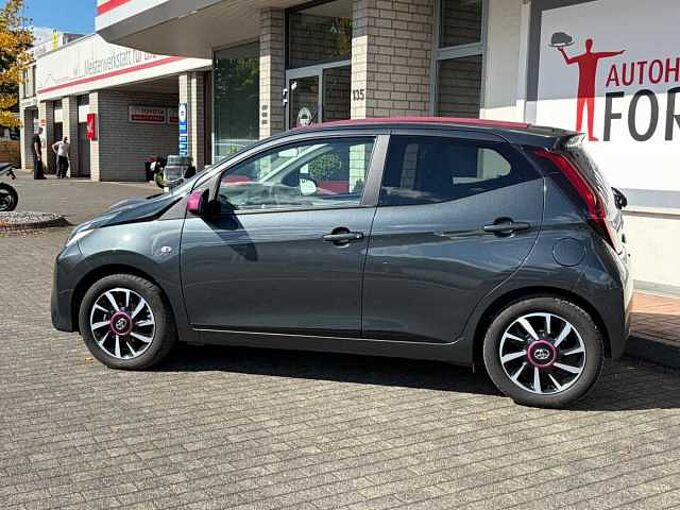 Toyota Aygo X Sky -  Navi, LED, Klima, SZ, Alu, CAM