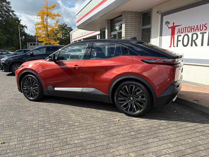 Toyota C-HR + Plus Lounge 4x4 - 77kwh - JBL, Pano. , 360&deg; Kam. , .. .