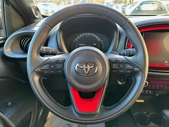 Toyota Aygo X Undercover - AHK., JBL, LED, Navi, SZ, PDC, Alu