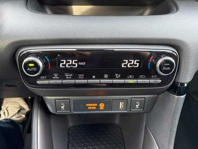 Toyota Yaris 1.5 Hybrid GR Sport - Navi., LED, HuD, SZ, ...