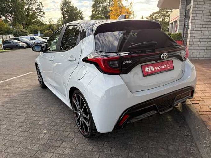 Toyota Yaris 1.5 Hybrid GR Sport - Navi., LED, HuD, SZ, ...