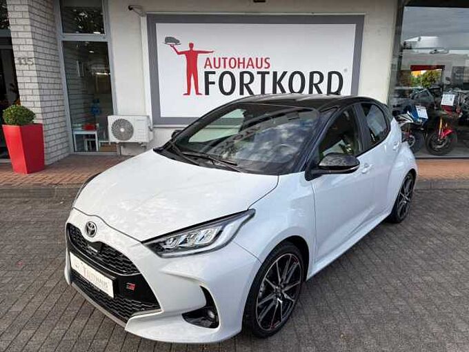 Toyota Yaris 1.5 Hybrid GR Sport - Navi., LED, HuD, SZ, ...