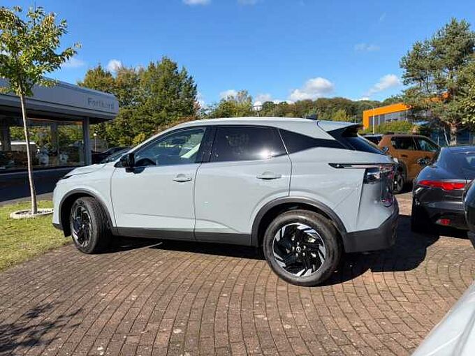 Nissan Qashqai 1.5 e-Power N-Connecta - 360&deg; Kam., LED, PDC ...