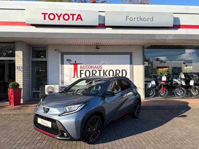 Toyota Aygo X Undercover - JBL, LED, Navi, SZ, PDC, Alu
