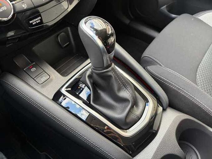 Nissan Qashqai 1.3 DIG-T DCT N-CONNECTA - 360 &deg;, Navi, PDC