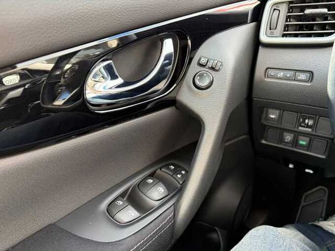 Nissan Qashqai 1.3 DIG-T DCT N-CONNECTA - 360 &deg;, Navi, PDC