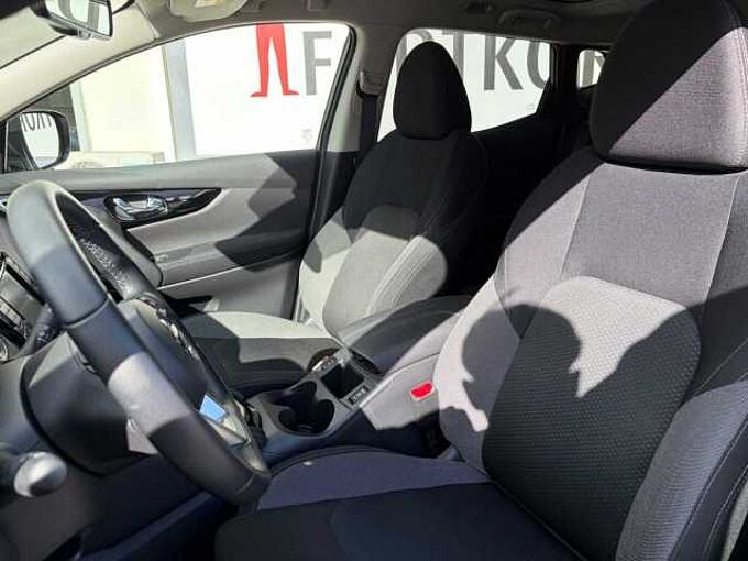 Nissan Qashqai 1.3 DIG-T DCT N-CONNECTA - 360 &deg;, Navi, PDC