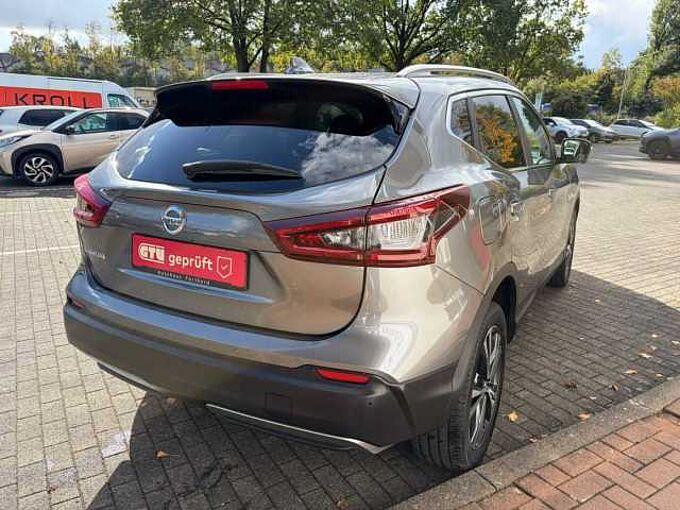 Nissan Qashqai 1.3 DIG-T DCT N-CONNECTA - 360 &deg;, Navi, PDC