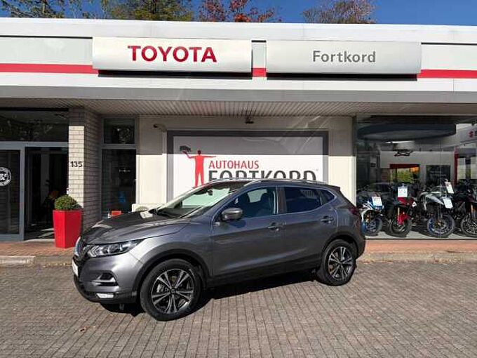 Nissan Qashqai 1.3 DIG-T DCT N-CONNECTA - 360 &deg;, Navi, PDC